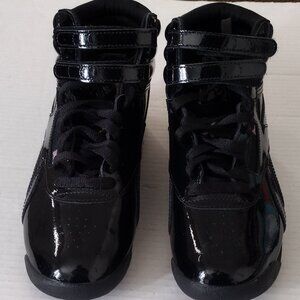 Reebok women's black patent leather Sz 8.5